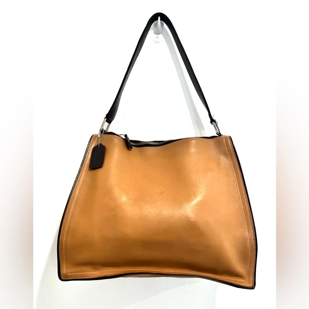 Coach Vintage Camel and Chocolate Brown Lined Shoulder Bag - Picture 2 of 15
